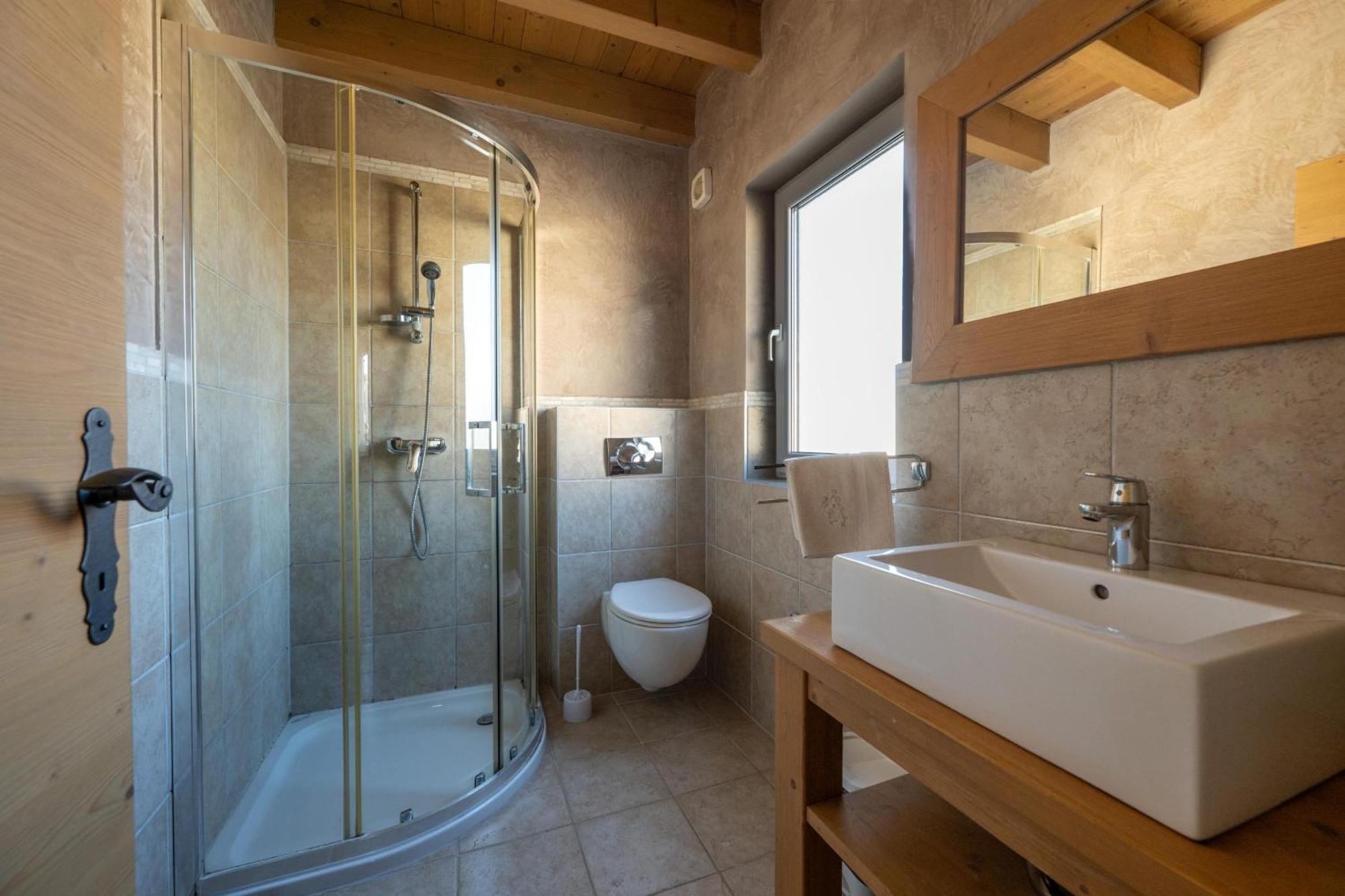 6-Bedroom Villa Chiara With Sea View Premantura Exterior foto