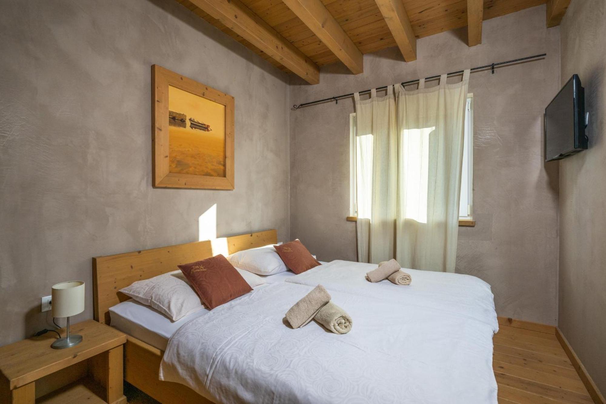 6-Bedroom Villa Chiara With Sea View Premantura Exterior foto