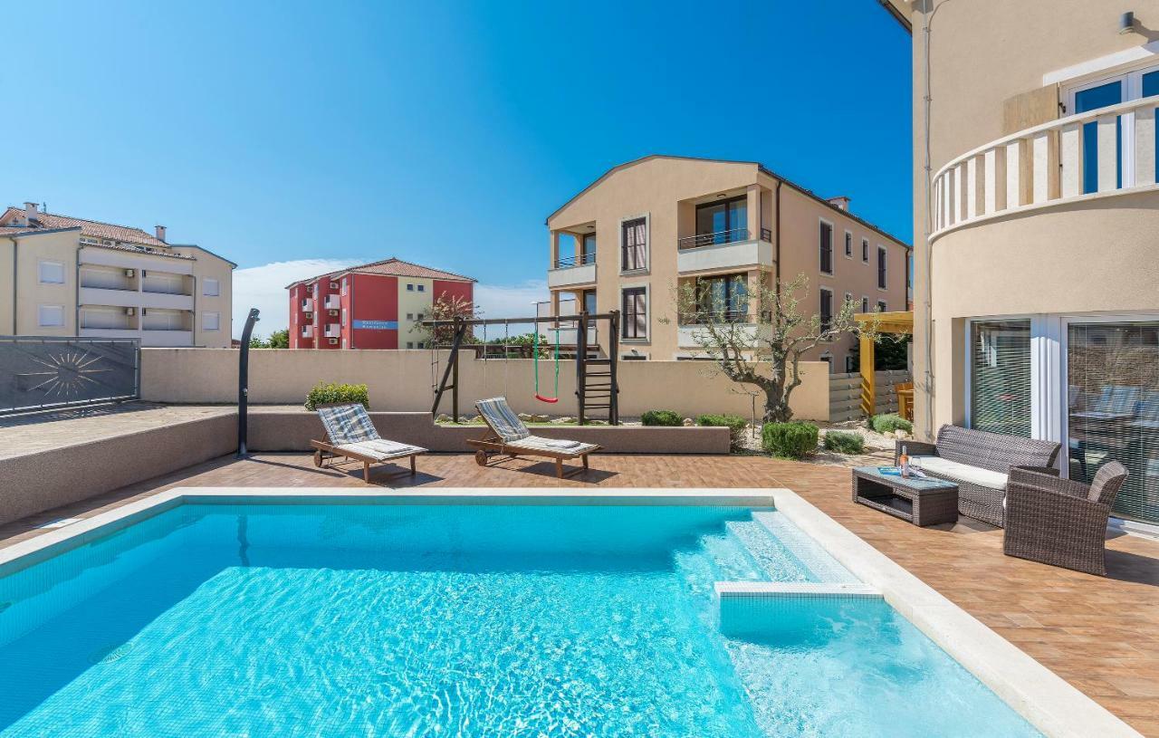 6-Bedroom Villa Chiara With Sea View Premantura Exterior foto